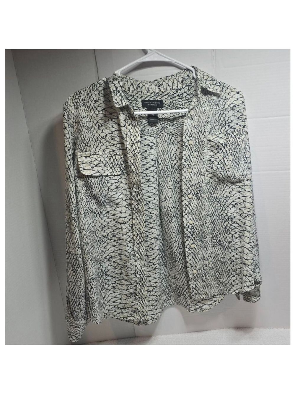 Women's Investments Petites Button Down Shirt PS Black White Snake Print
